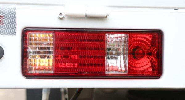 Cụm đèn hậu SRM K990